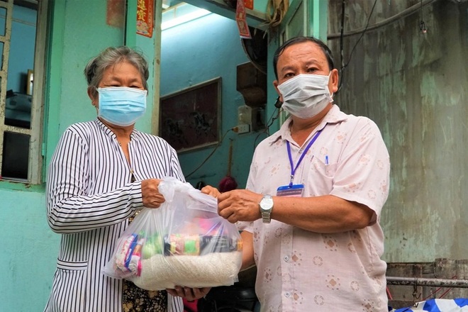 Cần Thơ: Giãn cách nhưng không xa cách, lúc dịch quan tâm nhau nhiều hơn - 3 Cần Thơ: Giãn cách nhưng không xa cách, lúc dịch quan tâm nhau nhiều hơn - 3