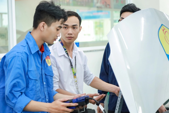  Người lao động cần thay đổi kỹ năng, tư duy để làm việc với robot - 1