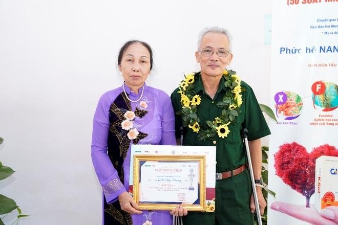 Trao món quà dự phòng ung bướu - Vẹn tròn chữ hiếu mùa Vu Lan - 5 Trao món quà dự phòng ung bướu - Vẹn tròn chữ hiếu mùa Vu Lan - 5