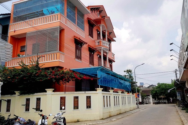 Nguyên Bí thư Thành ủy Huế trình bày việc được giao đất không qua đấu giá - 2 Nguyên Bí thư Thành ủy Huế trình bày việc được giao đất không qua đấu giá - 2