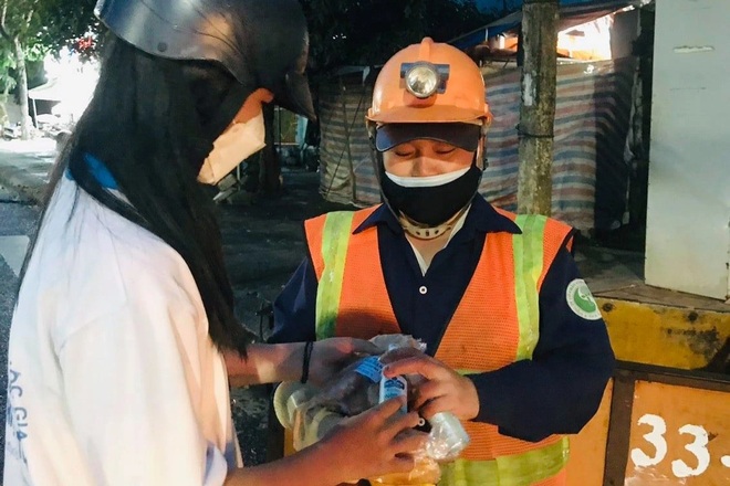Chàng sinh viên vận động được hàng tỷ đồng hỗ trợ tuyến đầu chống dịch - 3 Chàng sinh viên vận động được hàng tỷ đồng hỗ trợ tuyến đầu chống dịch - 3