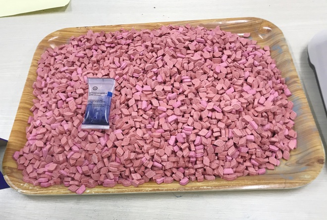 TPHCM: Hơn 30 kg ma túy ẩn mình trong những viên chocolate bị phát hiện - 2 TPHCM: Hơn 30 kg ma túy ẩn mình trong những viên chocolate bị phát hiện - 2