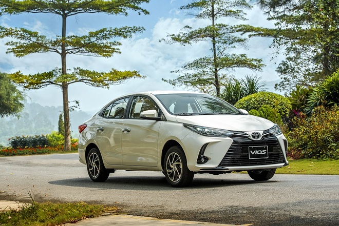 Toyota dẫn đầu doanh số xe con tại Việt Nam nửa đầu năm 2021, Vios trở lại ngoạn mục - 1