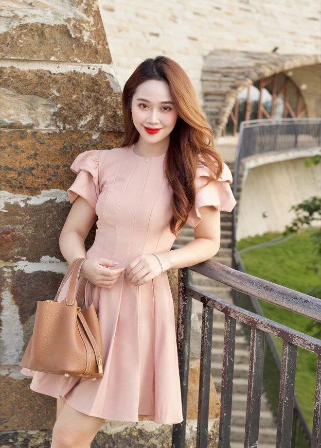 Nghỉ việc công sở vì stress tới mức nổi mụn, mỹ nữ trở thành KOL nổi tiếng - 8 Nghỉ việc công sở vì stress tới mức nổi mụn, mỹ nữ trở thành KOL nổi tiếng - 8