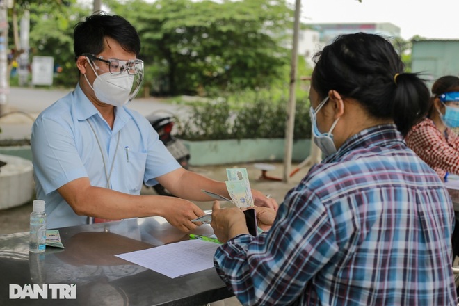 Bí thư TPHCM: Không thiếu tấm lòng hỗ trợ 1.500 trẻ mồ côi do dịch Covid-19 - 2