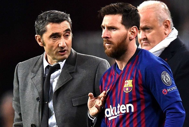Cựu HLV Barcelona quyết che giấu con người thật của Messi - 1