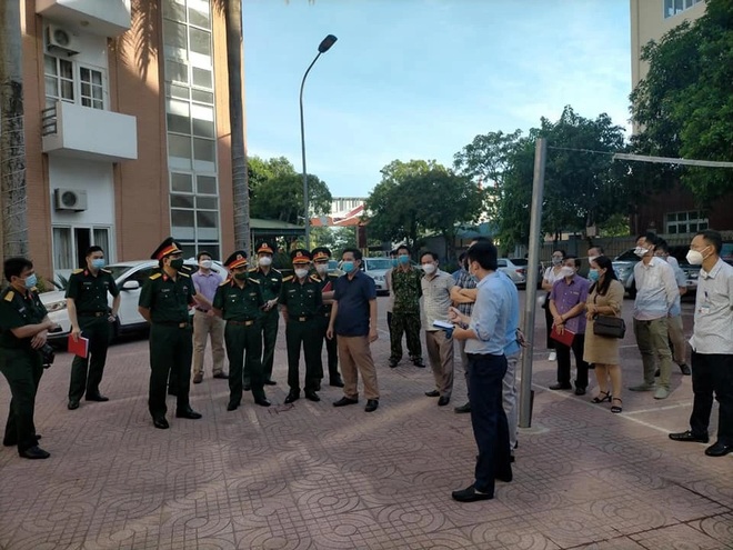 Ngành Y tế Nghệ An khảo sát tiến hành lập thêm 2 bệnh viện dã chiến tại thị xã Cửa Lò. Ngành Y tế Nghệ An khảo sát tiến hành lập thêm 2 bệnh viện dã chiến tại thị xã Cửa Lò.