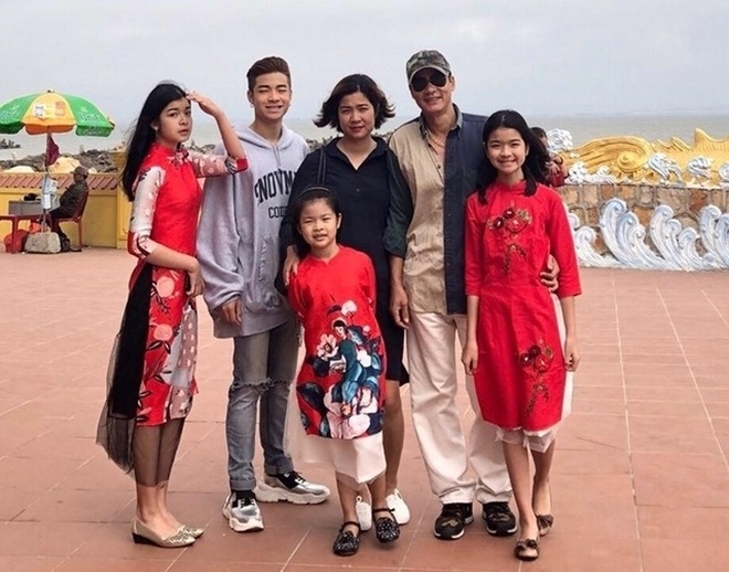 Võ Hoài Nam: Tôi sẵn sàng làm thằng điên chỉ để… con vui - 5 Võ Hoài Nam: Tôi sẵn sàng làm thằng điên chỉ để… con vui - 5