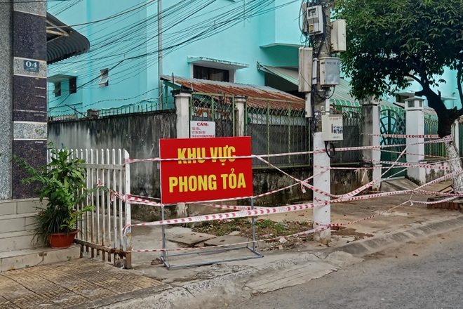 Xét nghiệm toàn bộ dân TP Bạc Liêu nhằm cắt đứt chuỗi lây nhiễm phức tạp - 3 Xét nghiệm toàn bộ dân TP Bạc Liêu nhằm cắt đứt chuỗi lây nhiễm phức tạp - 3