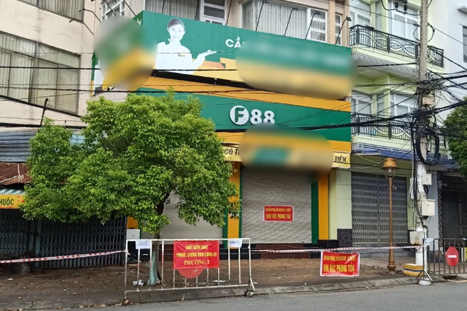 Xét nghiệm toàn bộ dân TP Bạc Liêu nhằm cắt đứt chuỗi lây nhiễm phức tạp - 1 Xét nghiệm toàn bộ dân TP Bạc Liêu nhằm cắt đứt chuỗi lây nhiễm phức tạp - 1
