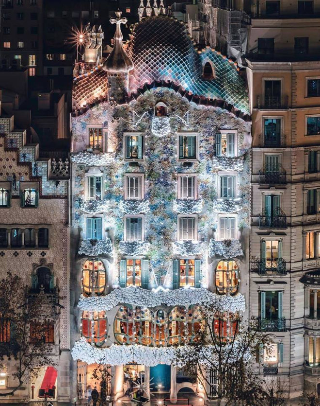 Ngôi nhà hơn 100 tuổi có thiết kế độc đáo ở Barcelona - 6