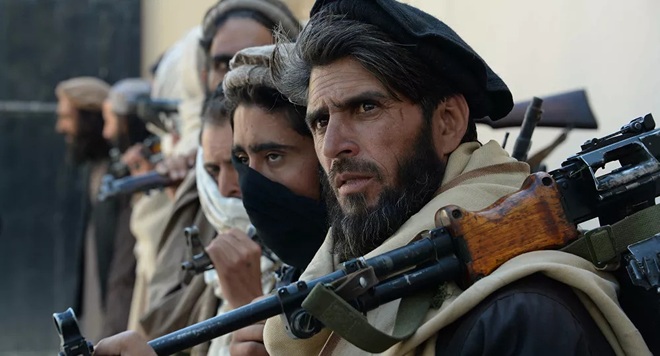 Nga cảnh báo mối đe dọa từ kho vũ khí Taliban chiếm được - 1