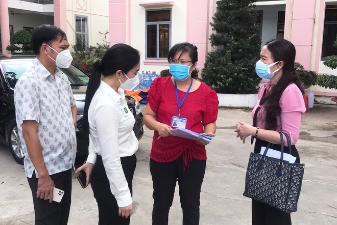 Khai man hồ sơ để hưởng 2 chế độ hỗ trợ - 1 Khai man hồ sơ để hưởng 2 chế độ hỗ trợ - 1