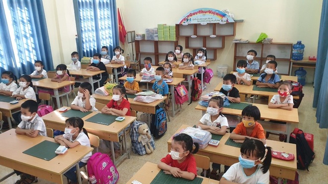 Ninh Bình: Bất ngờ điều chỉnh lịch khai giảng sau khi có ca Covid-19 - 1 Ninh Bình: Bất ngờ điều chỉnh lịch khai giảng sau khi có ca Covid-19 - 1