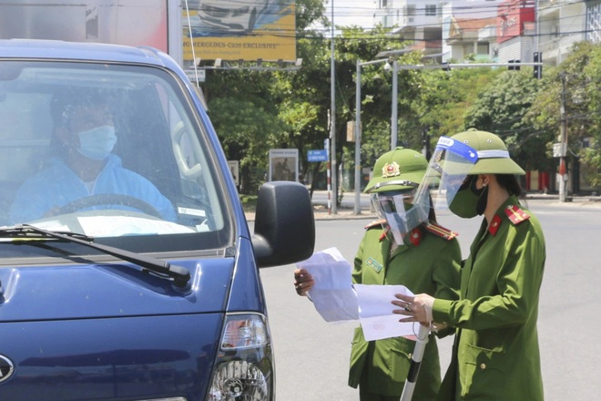 Cười ra nước mắt với những lý do ra đường giữa mùa dịch - 5