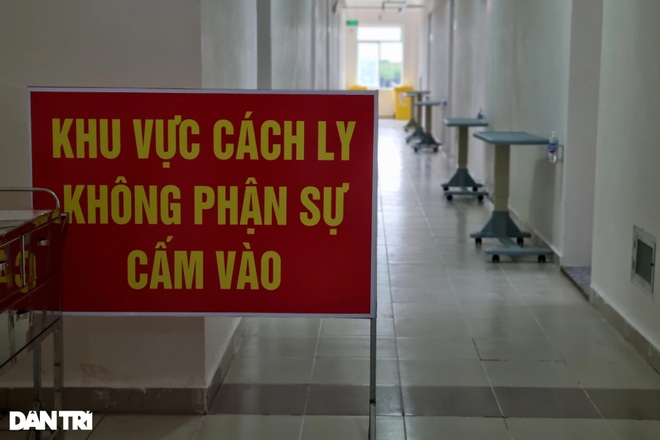 Đà Nẵng: Nhân viên vệ sinh Bệnh viện dã chiến nhiễm SARS-CoV-2 - 1