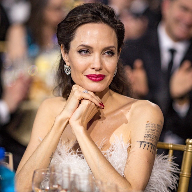 Angelina Jolie reveals the reason for divorce froм Brad Pitt - 4