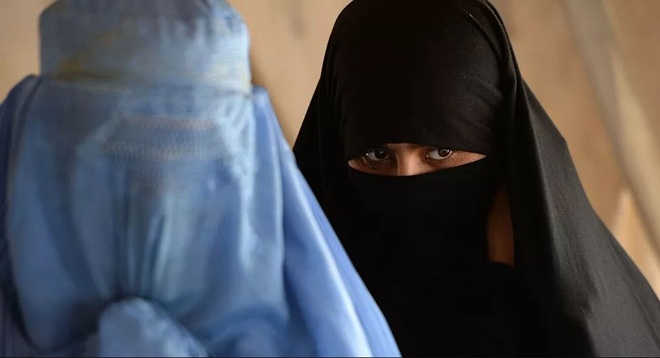 British special forces lurked as girls to trick the Taliban to flee Afghanistan - 1