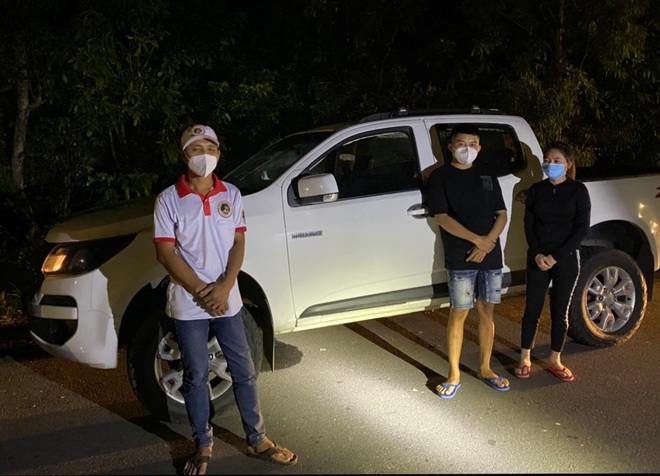 Dùng ô tô chở 2 người vượt biên sang Campuchia với giá 60 triệu đồng - 1