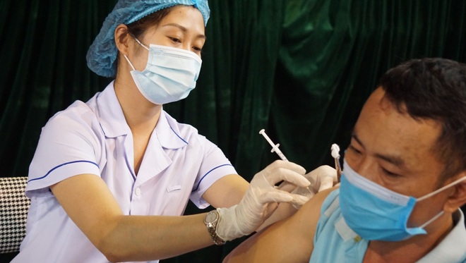 Tiếp tục tiêm 500.000 liều vắc xin Sinopharm, ưu tiên bao phủ đảo Cát Hải - 1