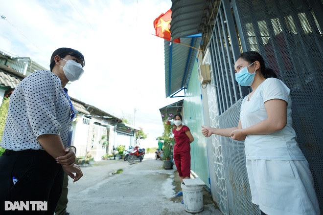 TPHCM: Phản ánh 90% người dân chưa nhận hỗ trợ là không đúng - 4 TPHCM: Phản ánh 90% người dân chưa nhận hỗ trợ là không đúng - 4