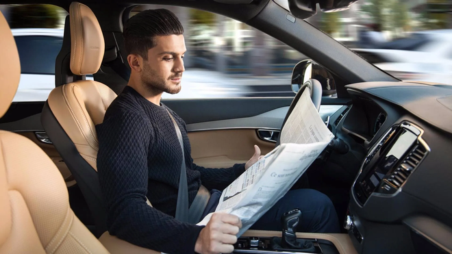 Con người có thể bị cấm lái xe khi công nghệ lái tự động phổ biến - 1