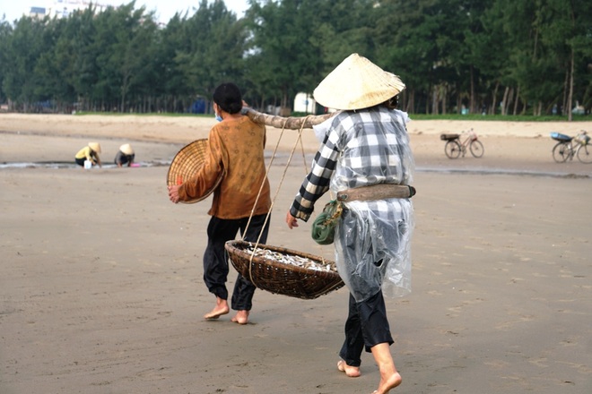 Những mẻ cá chạy bão số 5 của ngư dân xứ Thanh - 7