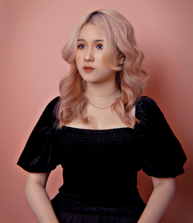 Bảo Linh: Tôi muốn được là chính mình, chứ không phải hotgirl - 4 Bảo Linh: Tôi muốn được là chính mình, chứ không phải hotgirl - 4