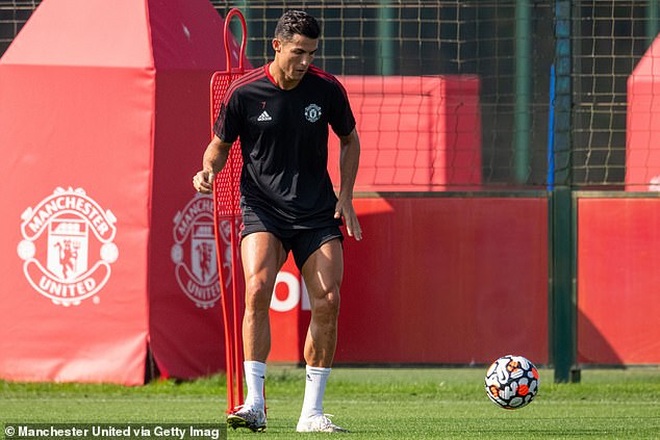 Lịch thi đấu bóng đá châu Âu cuối tuần: Chờ C.Ronaldo ra mắt Man Utd - 1