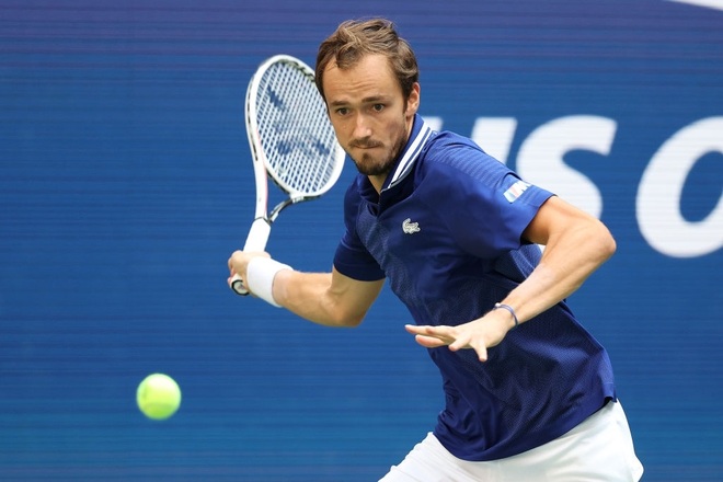 Hạ gục Auger-Aliassime, Medvedev lần thứ hai dự chung kết US Open - 2 Hạ gục Auger-Aliassime, Medvedev lần thứ hai dự chung kết US Open - 2
