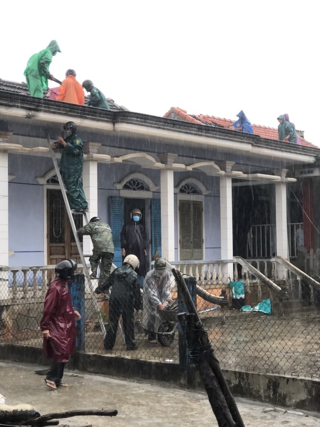 Bão chưa vào, nhiều nơi ở Thừa Thiên Huế đã chịu thiệt hại - 5 Bão chưa vào, nhiều nơi ở Thừa Thiên Huế đã chịu thiệt hại - 5