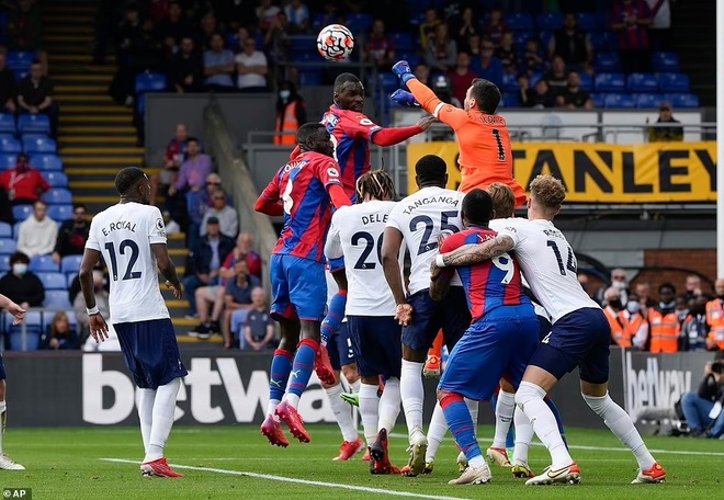 Tottenham thua sốc trận đầu tiên, Arsenal lần đầu giành trọn 3 điểm - 1 Tottenham thua sốc trận đầu tiên, Arsenal lần đầu giành trọn 3 điểm - 1