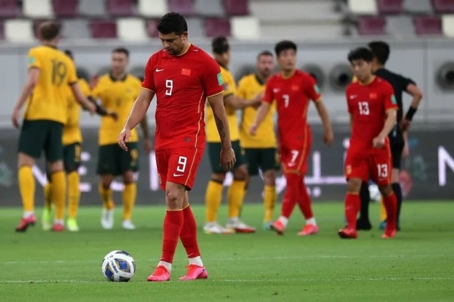 Đội tuyển Việt Nam và Trung Quốc cùng tụt sâu trên bảng xếp hạng FIFA - 1 Đội tuyển Việt Nam và Trung Quốc cùng tụt sâu trên bảng xếp hạng FIFA - 1
