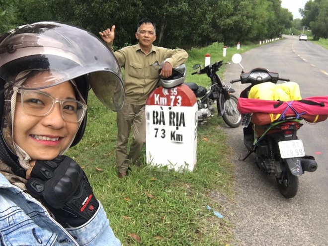Hạnh phúc ngang đường của cô gái trốn nhà đi xuyên Việt một mình - 2 Hạnh phúc ngang đường của cô gái trốn nhà đi xuyên Việt một mình - 2