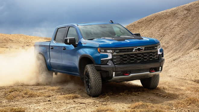 Chevrolet Silverado ZR2 ra mắt, đối đầu Ford F-150 Raptor 2022 - 1