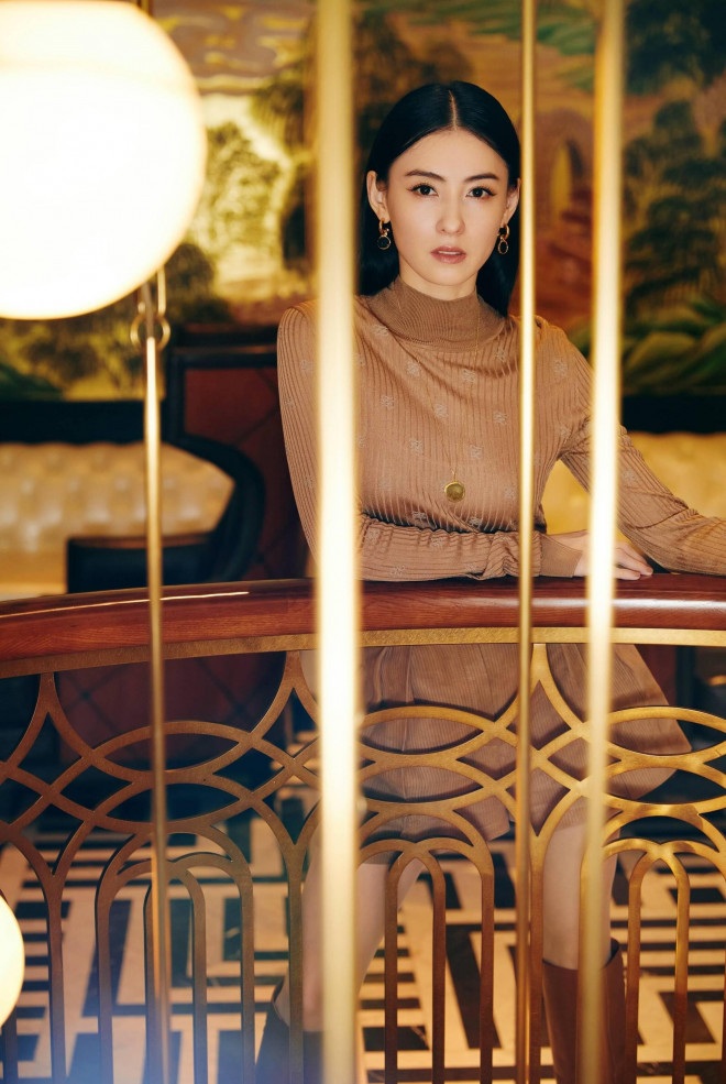 Trương Bá Chi sở hữu dáng vóc mướt mát, làn da sáng mịn - 9 Trương Bá Chi sở hữu dáng vóc mướt mát, làn da sáng mịn - 9