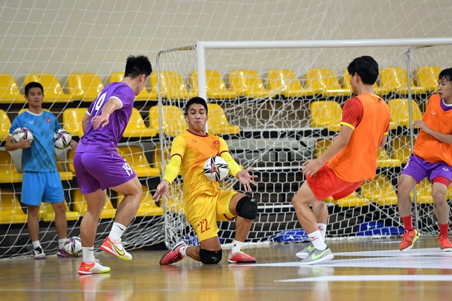 Đội tuyển futsal Việt Nam rèn chiêu tủ, chờ đấu Brazil ở World Cup - 3