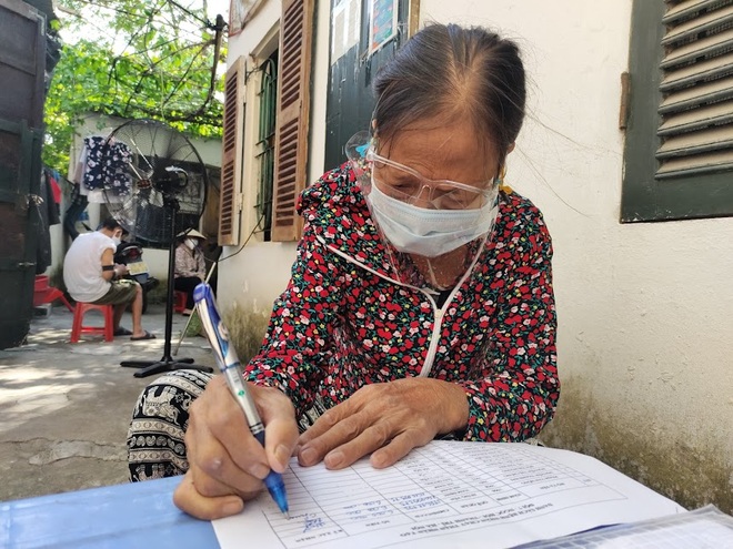 Xóm chạy thận bên đường tàu được bạn đọc giúp đỡ hơn 147 triệu đồng - 2 Xóm chạy thận bên đường tàu được bạn đọc giúp đỡ hơn 147 triệu đồng - 2