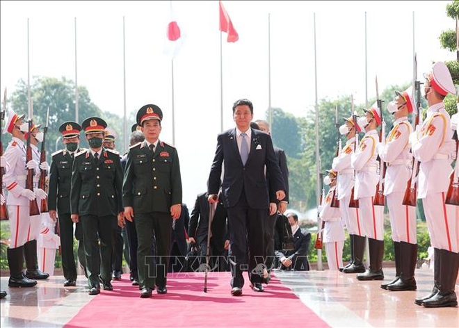 Bộ trưởng Bộ Quốc phòng Nhật Bản thăm chính thức Việt Nam - 1