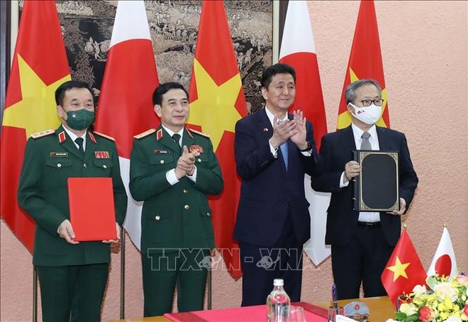 Bộ trưởng Bộ Quốc phòng Nhật Bản thăm chính thức Việt Nam - 2