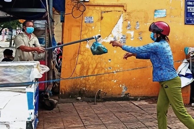 TP Cần Thơ: Cán bộ đi từng ngõ, rà từng lao động tự do để xét hỗ trợ - 3 TP Cần Thơ: Cán bộ đi từng ngõ, rà từng lao động tự do để xét hỗ trợ - 3