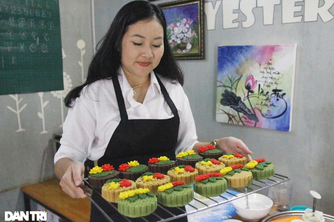 Bánh Trung thu handmade hút khách ở Gia Lai - 1