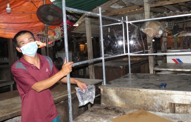 Hình ảnh ít thấy tại các chợ dân sinh sau thời gian nghỉ phòng Covid-19 - 3 Hình ảnh ít thấy tại các chợ dân sinh sau thời gian nghỉ phòng Covid-19 - 3
