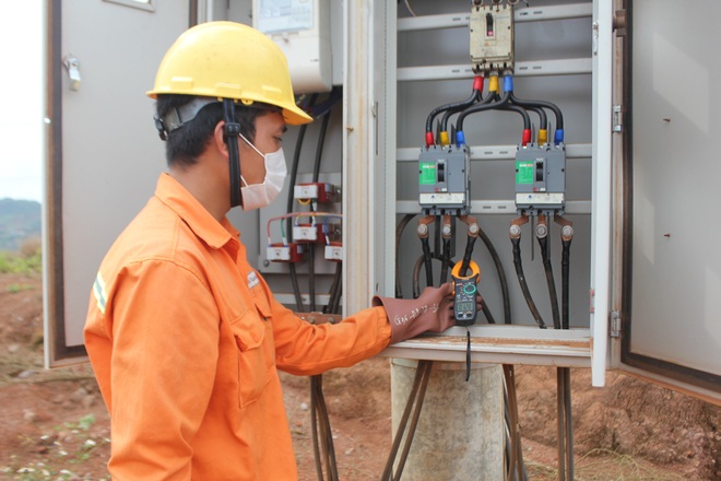 Đắk Nông giảm gần 2 tỷ đồng tiền điện cho khách hàng trong mùa dịch - 1 Đắk Nông giảm gần 2 tỷ đồng tiền điện cho khách hàng trong mùa dịch - 1