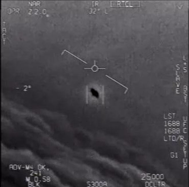 Nhìn lại những lần chạm trán UFO của con người - 2