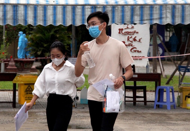 Đại học Đà Nẵng công bố điểm chuẩn năm 2021, ngành cao nhất là 27,45 - 1 Đại học Đà Nẵng công bố điểm chuẩn năm 2021, ngành cao nhất là 27,45 - 1