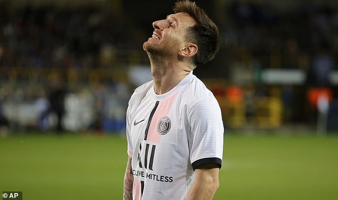 Messi bị chỉ trích thậm tệ vì khiến PSG... suy yếu - 1