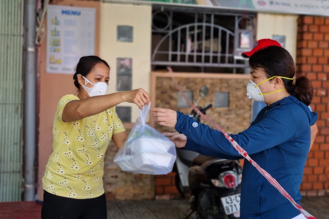 Quán ăn vùng xanh ở Đà Nẵng: Nhìn khách đến mua mang về vui quá trời! - 1 Quán ăn vùng xanh ở Đà Nẵng: Nhìn khách đến mua mang về vui quá trời! - 1