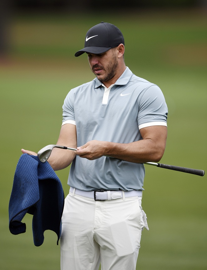 Brooks Koepka chấn thương cổ tay, để ngỏ khả năng dự Ryder Cup - 2 Brooks Koepka chấn thương cổ tay, để ngỏ khả năng dự Ryder Cup - 2