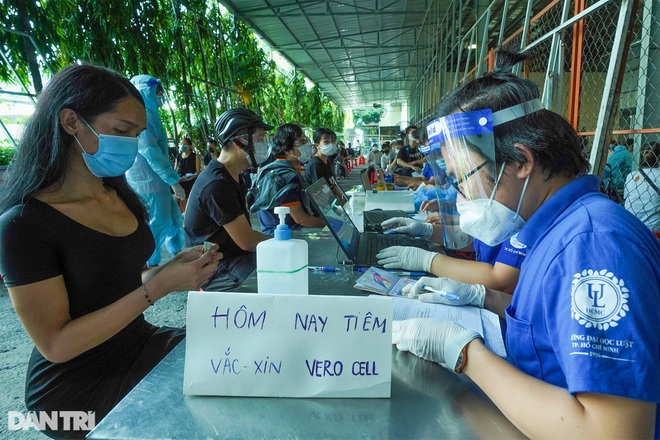 Diễn biến dịch Covid-19 TPHCM 16/9: Số ca tử vong tiếp tục giảm sâu - 3 Diễn biến dịch Covid-19 TPHCM 16/9: Số ca tử vong tiếp tục giảm sâu - 3